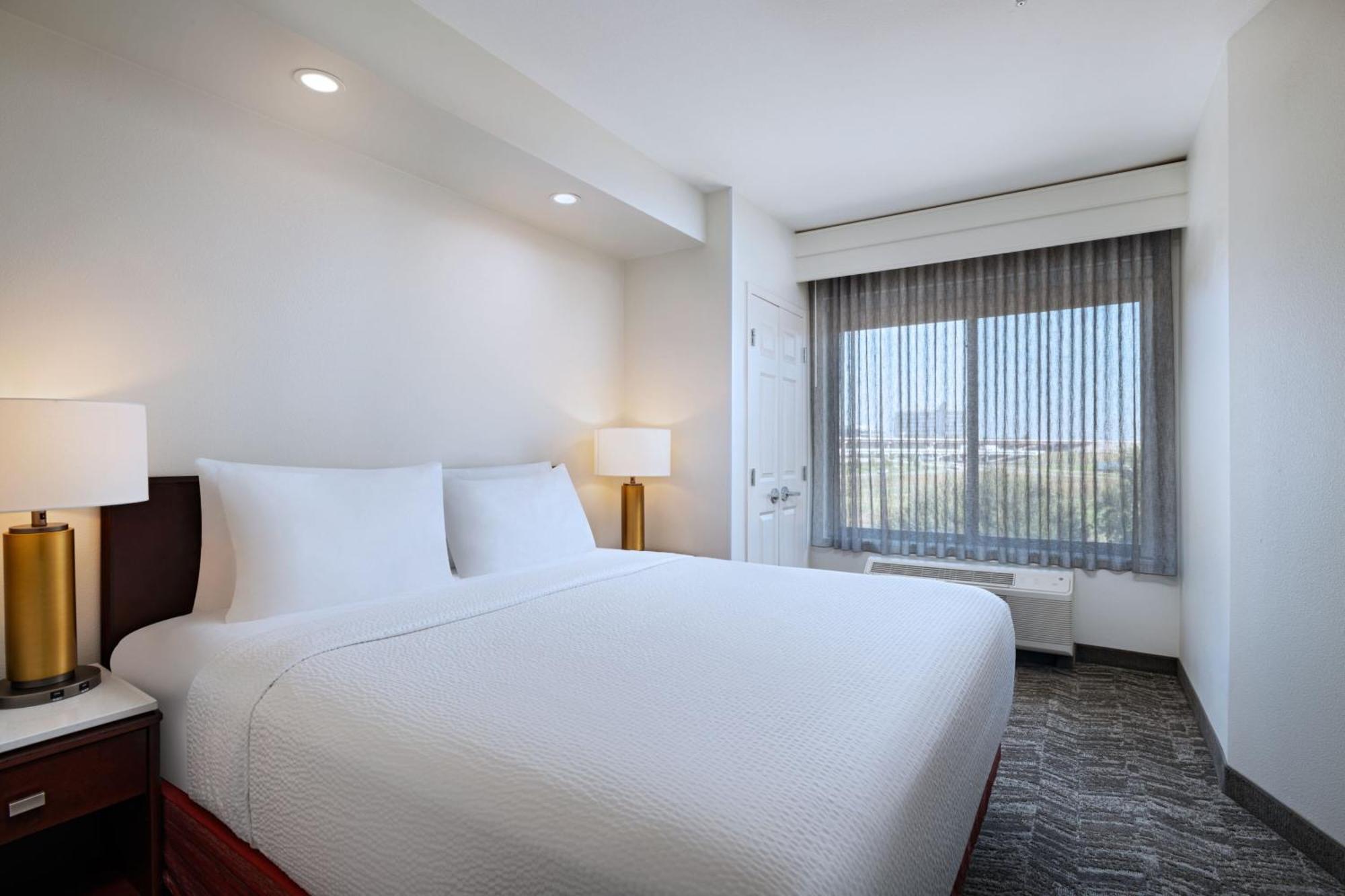 Springhill Suites By Marriott Dallas Dfw Airport East Las Colinas Irving Luaran gambar