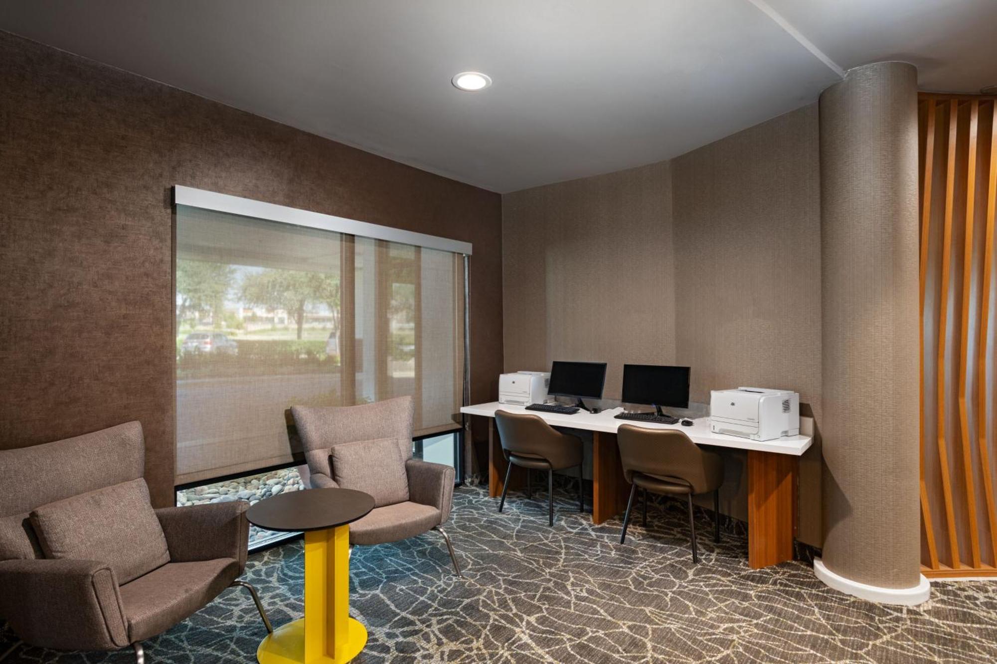Springhill Suites By Marriott Dallas Dfw Airport East Las Colinas Irving Luaran gambar